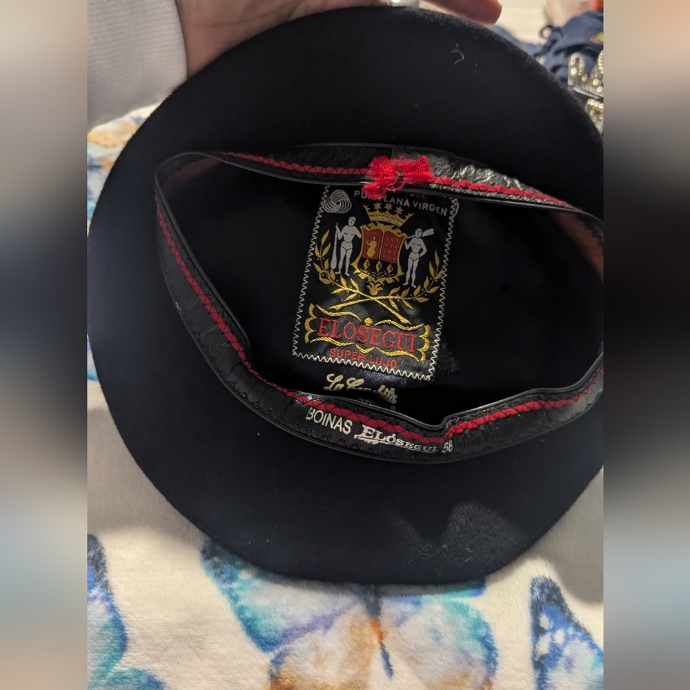 Black Traditional Basque Beret - Picture 2 of 5